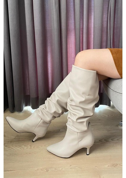 Kadın Tamara Krem Cilt Buzgülü Sivri Burun Çivi Topuk Çizme fiyatları