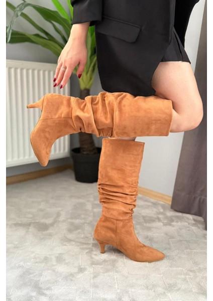 Kadın Tamara Taba Süet Körüklü Sivri Burun Çivi Topuk Çizme fırsatları