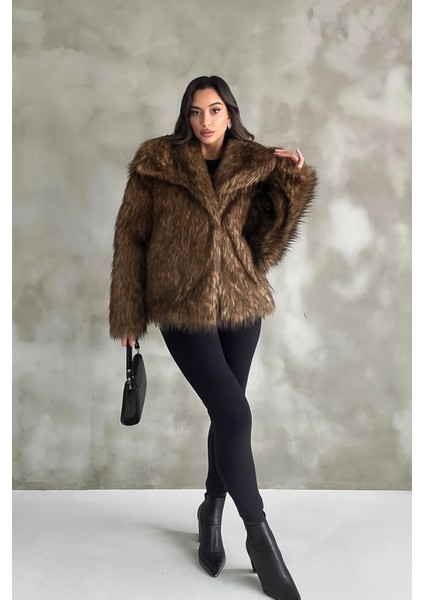Kadın Kılçıllı Suni Kürk Çıt Çıt ve Cep Detaylı Mont