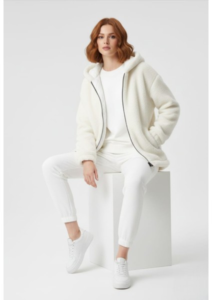 Kadın Kapşonlu Fermuarlı Peluş Mont Ceket modelleri