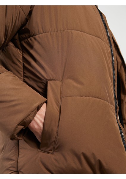 Yeni Sezon Standart Kalıp Dik Yaka Erkek Şişme Mont fırsatları