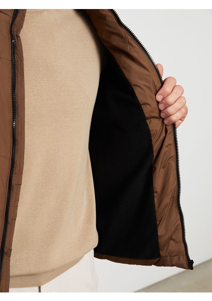 Yeni Sezon Standart Kalıp Dik Yaka Erkek Şişme Mont indirimleri