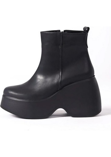 Kadın Celsi Siyah Yandan Fermuarlı 9 cm Yüksek Dolgu Topuklu Mevsimlik Kadın Kısa Bot Bootie indirimleri
