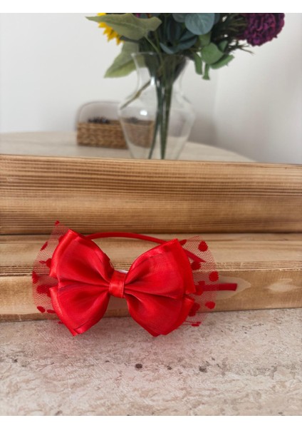 El Yapımı Saten Puantiyeli Tül Detaylı Fiyonk Taç modelleri