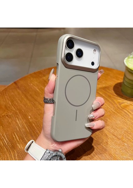 iPhone 17 Promax Magsafe Özellikli Ultra Slim Darbeye Dayanıklı Metal Çerçeveli Kılıf