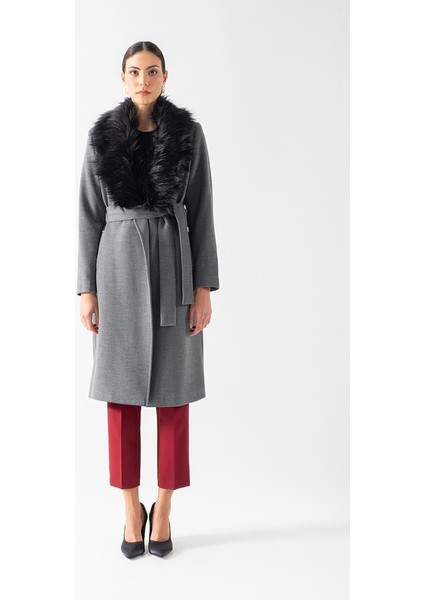 Pivetti Yakası Kürklü Kuşaklı Kaban Gri