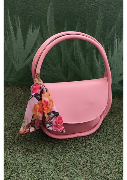 Yuvarlak Saplı Pudra Pembe Kadın Omuz Çantası – Fular Detaylı Şık El ve Günlük Çanta fiyatları