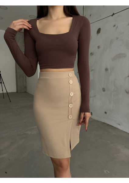 Kadın Yandan Yırtmaçlı Düğme Detaylı Krep Kumaş Likralı Etek indirimleri