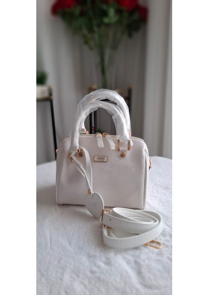 Kadın Omuz ve El Çantası