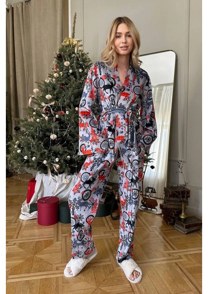 Açık Gri Zemin Kırmızı Siyah Geyikler Kadife Ikili Takım