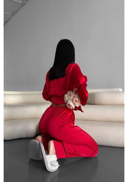 Love Kırmızı Düz Uzun Saten Pijama fırsatları
