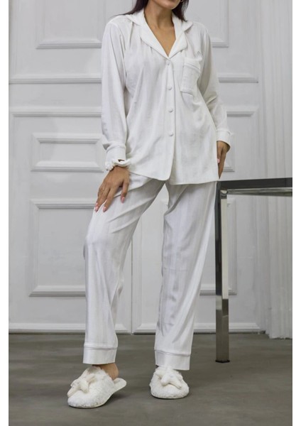 Beyaz Gofrajlı Kalp Nakışlı Uzun Kadife Pijama Takımı indirimleri