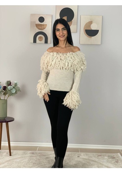 Kadın Püsküllü Madonna Yaka Triko Kazak Krem Standart