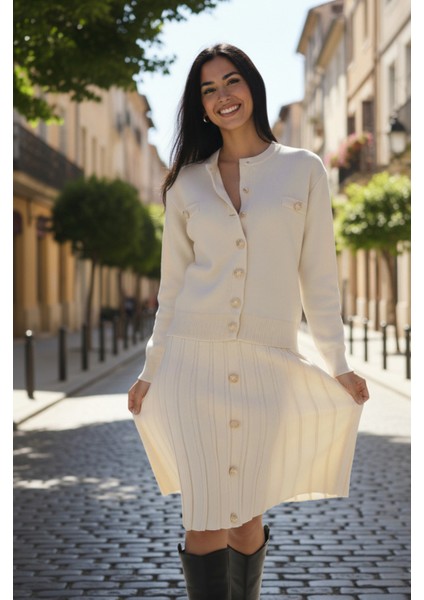 Kadın Ekru Gold Düğmeli Triko Pileli Hırka Etek Takım Ekru L