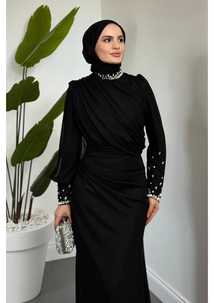 Lavrine Boynu ve Kolu Taşlı Tül Abiye Siyah fiyatları