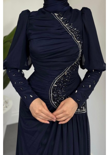 Aveline Yandan Taşlı Tül Abiye Lacivert fırsatları