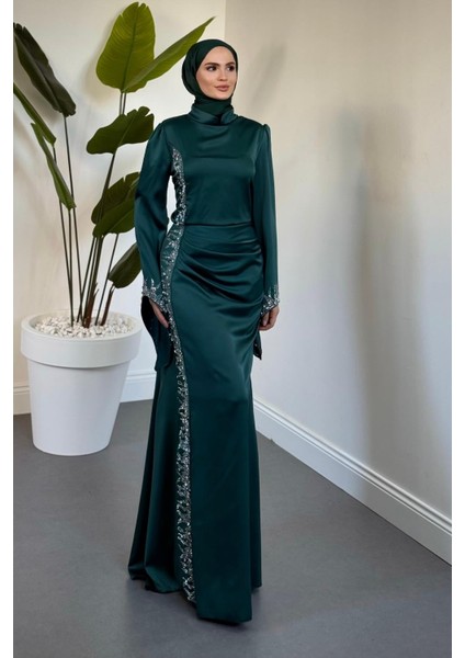 Melinos Yandan Taşlı Saten Abiye Zümrüt