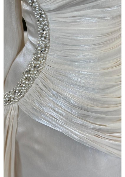 Ansel Yandan Taşlı Drapeli Janjan Abiye Ekru fırsatları