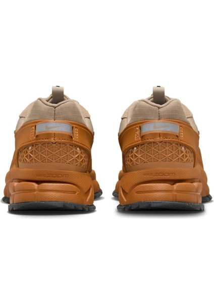 Zoom Vomero Roam Womens Sneaker Su Tutmayan Lastik Bağcıklı Kadın Günlük Spor Ayakkabı Kahverengi fırsatları