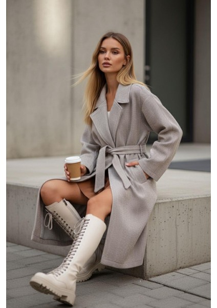 Şık Kuşaklı Uzun Kaban – Bej Günlük Kullanım