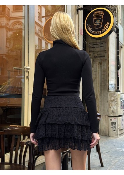 Kadın Kat Kat Dantelli Kısa Etek Si̇yah - Xs