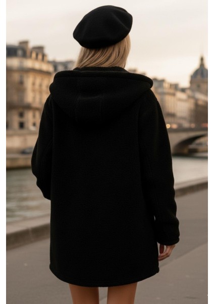 Yumuşak Dokulu Kapüşonlu Peluş Mont – Siyah fırsatları