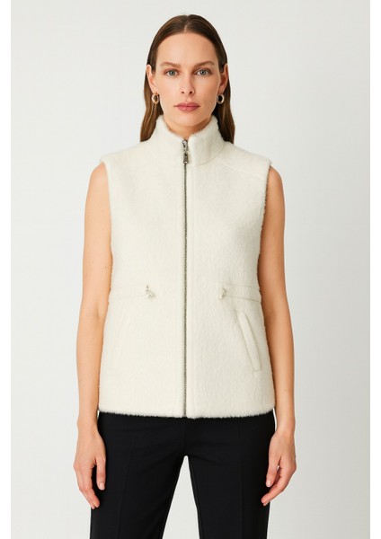 Dik Yaka Beli Lastikli Peluş Yelek 66932
