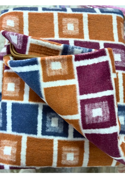 Akrilik ve Yün Karışımlı Battaniye -Tek Kişilik ve Çift Kişilik