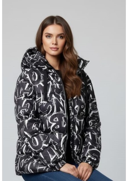 Kadın Grafiti Desenli Kapşonlu Şişme Mont fırsatları