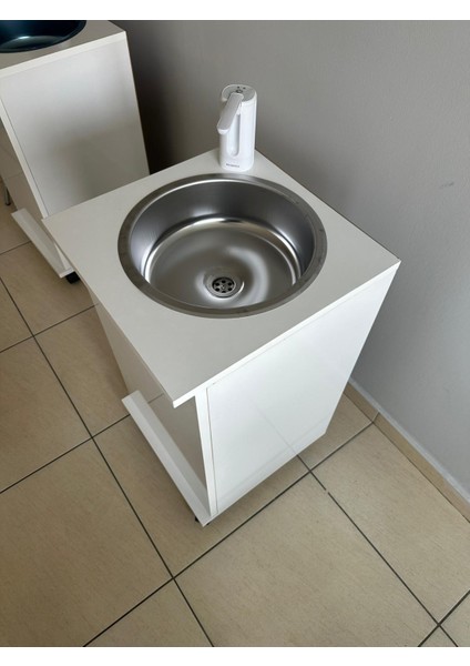 Taşınabilir Mobil Lavabo - Yeni Yönetmeliğe Uygun Muayenehane Tipi - Şarjlı Pompalı (75X42X42 Cm) indirimleri