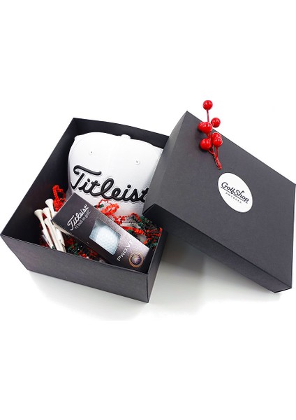 Yeni Yıl Golf Hediye Seti Titleist Şapka - 3 Lü Top