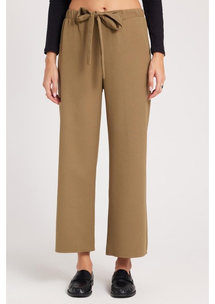 Kadın Relax Fit Rahat Kesim Lastikli Kuşak Bağlamalı Geniş Paça Haki Pantolon