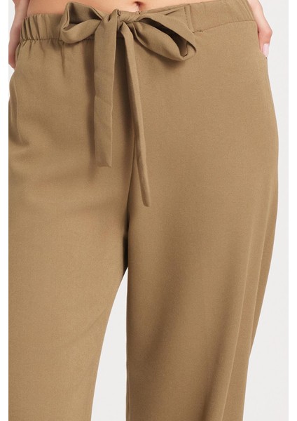 Kadın Relax Fit Rahat Kesim Lastikli Kuşak Bağlamalı Geniş Paça Haki Pantolon modelleri