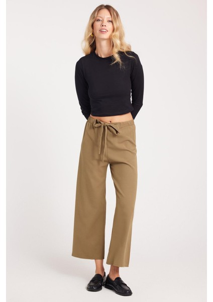 Kadın Relax Fit Rahat Kesim Lastikli Kuşak Bağlamalı Geniş Paça Haki Pantolon fırsatları