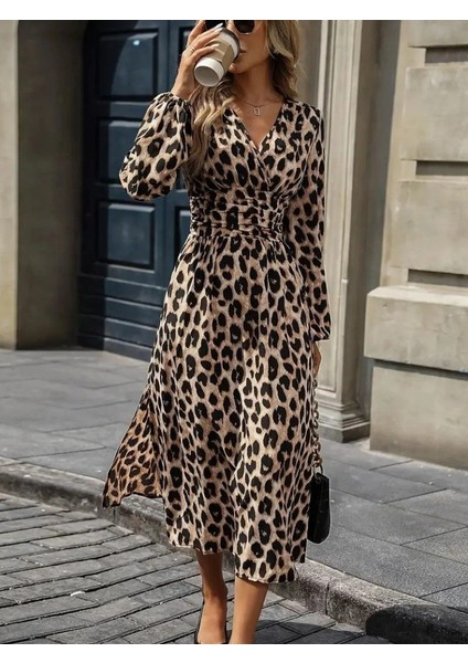 Kadın Uzun Kollu Kruvaze Yaka Belden Oturtmalı Midi Modal Leopar Desenli Elbise modelleri