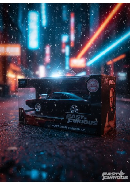 Toys Fast & Furious | Dom's Dodge Charger R/t | Die-Cast Metal Model Araba (1:32) | Ikonik Koleksiyonluk Araç fiyatları