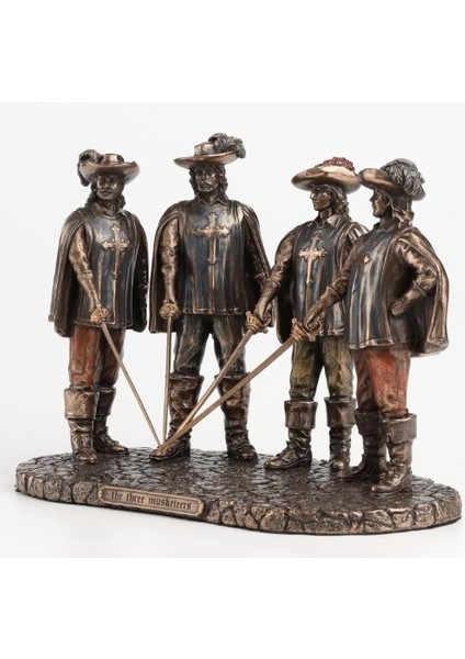 Veronese Design Silahşörler Heykeli modelleri