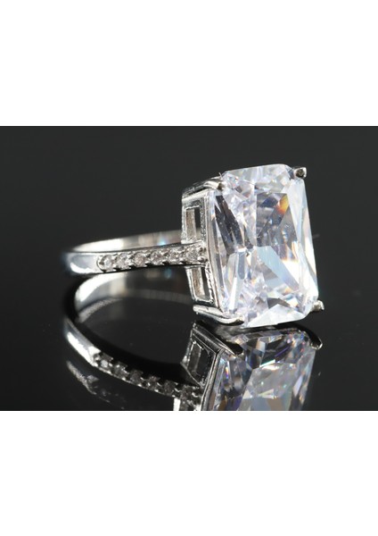 Beyaz Baget Taşlı Gümüş Yüzük, Beyaz Renkli Baget Taşlı Gümüş Yüzük modelleri