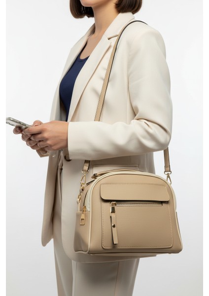 Kadın Lacost Deri Üç Bölmeli Çapraz Askılı El ve Omuz Çantası modelleri