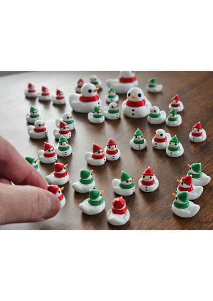 Mini Yılbaşı Ördek Seti – 10’lu Dekoratif Figürler (1.5 Cm)