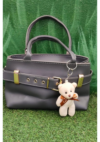 Peluş Ayı Charmlı Kadın Omuz Çantası – Gri Deri & Peluş Ayıcık Detaylı fiyatları