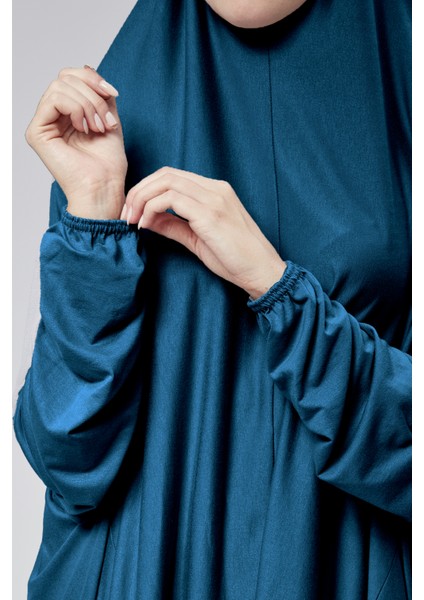 Kadın Iki Parça Namaz Elbisesi Başörtülü Organik Pamuklu Lastikli Kolu Kaymaz Etek Penye Tesettür