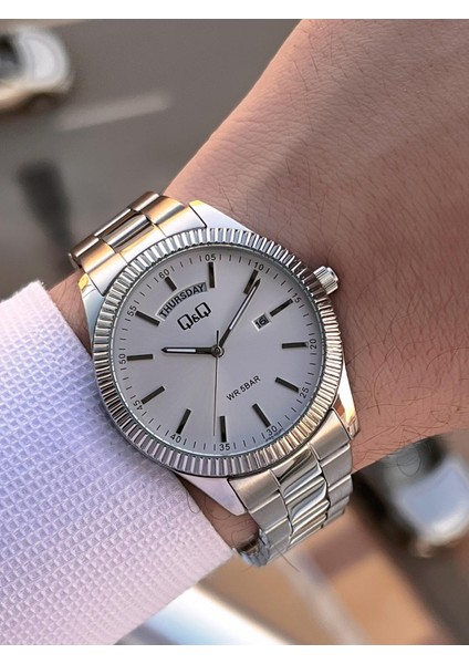 Çelik Kordon Takvimli Kadran 2 Yıl Garantili 3 Atm Suya Dayanıklı Erkek Kol Saati QQ.E2005.A1 fiyatları