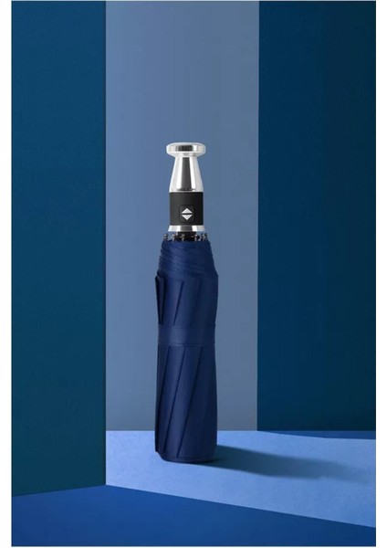 Şık Lacivert Şemsiye, Zarif ve Dayanıklı Koruma Aksesuarı