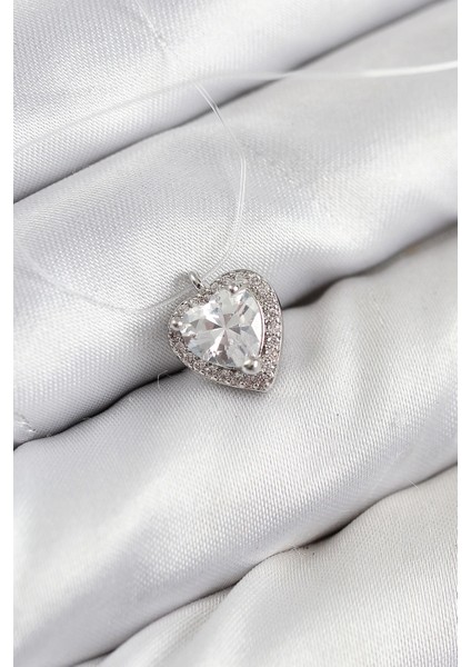 Misineli Kalp Gümüş Renk Hayalet Kolye