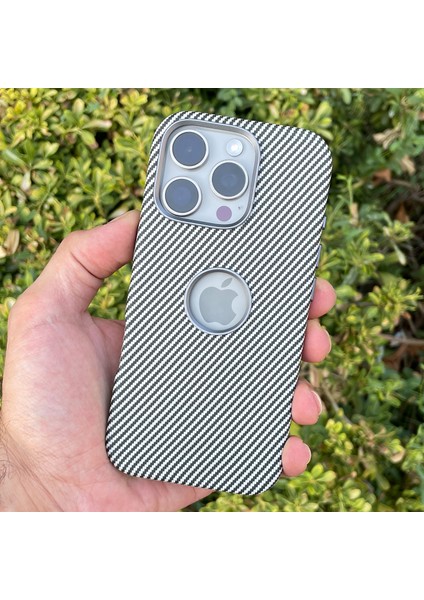 Apple iPhone 16 Pro Kılıf Magsafe Wireless Şarj Özellikli Karbonfiber Desenli Kapak fiyatları