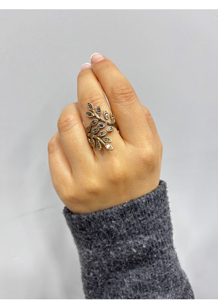 Yaprak Motifli Vintage Yüzük