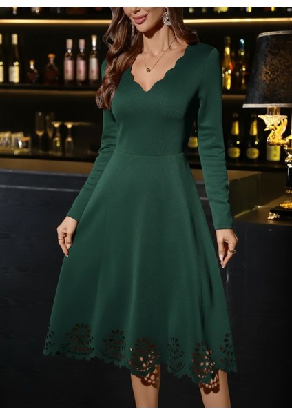 Kadın Uzun Kollu V Yakalı Lazer Kesim Detaylı Midi Ithal Krep Elbise