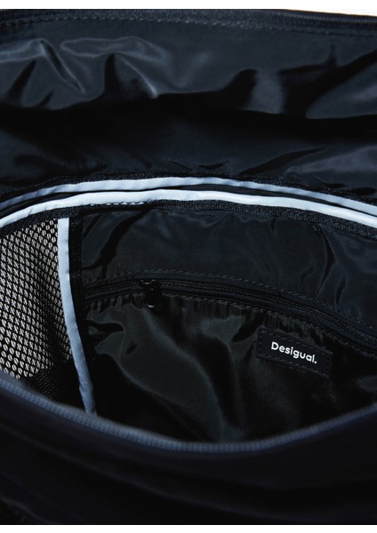 Siyah Kadın Sırt Çantası 25WAKY012000 fırsatları