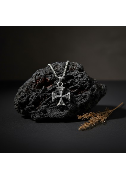 Antik Desenli Haç Gümüş Kaplama Örme Zincir Kolye modelleri